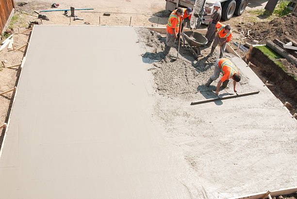 Best Concrete Flooring Contractor  in Farmer City, IL